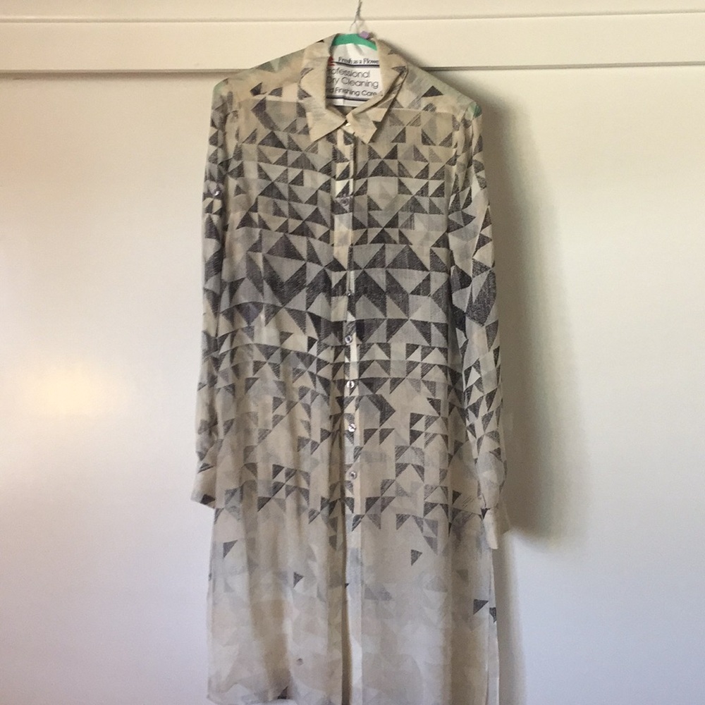 BCBG MAXAZRIA Silk Top